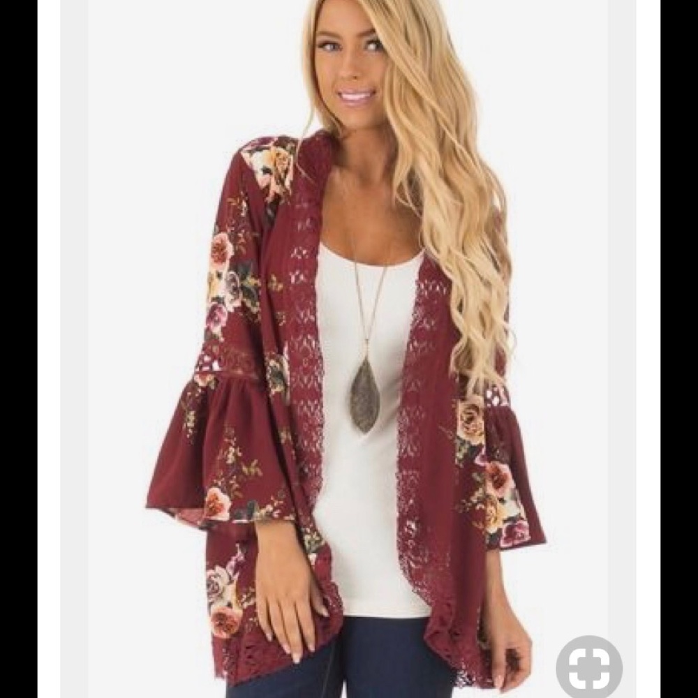 💐FLORAL KIMONO! 🌺 Hard to find!🤗